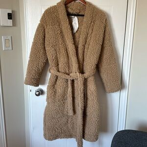 🔥🔥Cozy Tan Teddy Coat by Berkshire Home🔥🔥